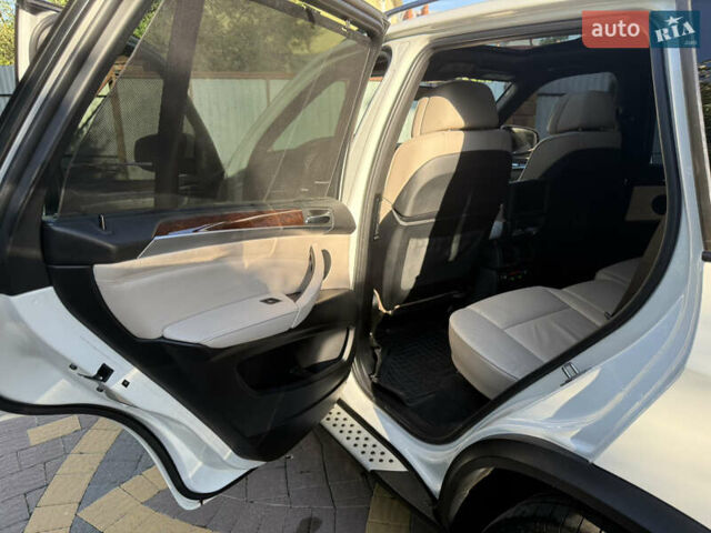 Білий БМВ Х5, об'ємом двигуна 2.99 л та пробігом 264 тис. км за 17500 $, фото 9 на Automoto.ua