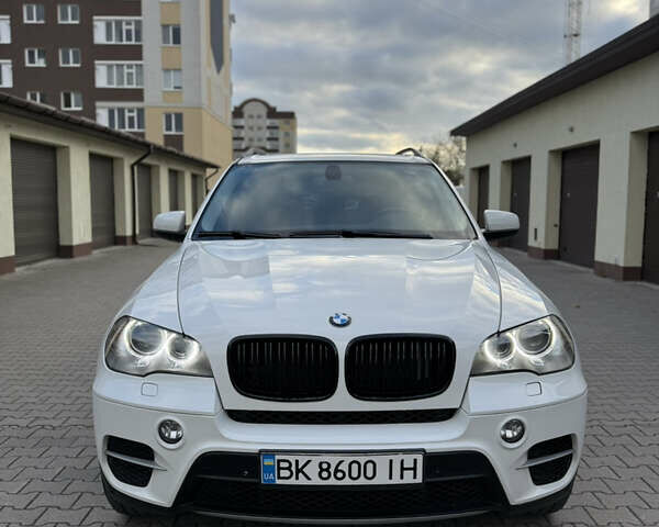 Белый БМВ Х5, объемом двигателя 2.99 л и пробегом 259 тыс. км за 16500 $, фото 68 на Automoto.ua