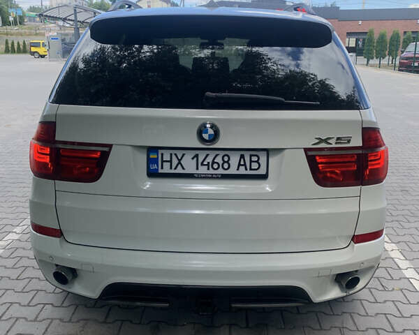Белый БМВ Х5, объемом двигателя 3 л и пробегом 223 тыс. км за 18500 $, фото 3 на Automoto.ua