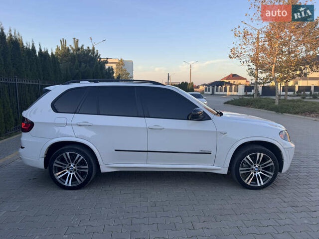 Белый БМВ Х5, объемом двигателя 3 л и пробегом 234 тыс. км за 15800 $, фото 88 на Automoto.ua