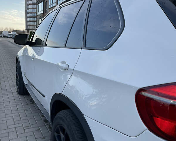 Белый БМВ Х5, объемом двигателя 2.98 л и пробегом 228 тыс. км за 13999 $, фото 25 на Automoto.ua