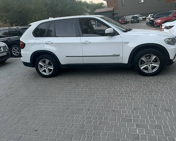 Білий БМВ Х5, об'ємом двигуна 2.99 л та пробігом 190 тис. км за 17500 $, фото 46 на Automoto.ua