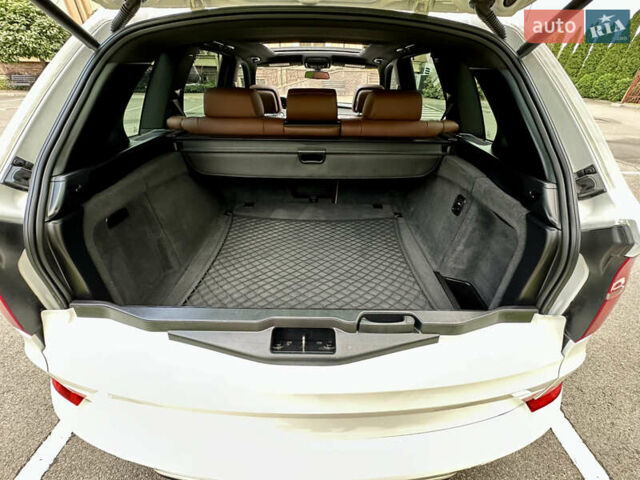 Белый БМВ Х5, объемом двигателя 3 л и пробегом 214 тыс. км за 18499 $, фото 61 на Automoto.ua
