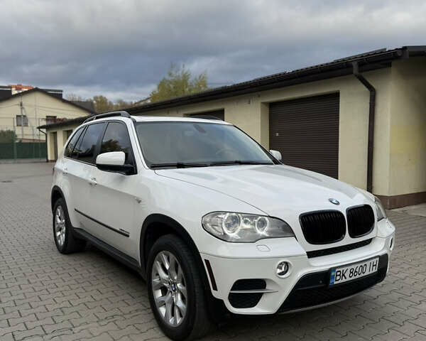 Белый БМВ Х5, объемом двигателя 2.99 л и пробегом 259 тыс. км за 16500 $, фото 62 на Automoto.ua