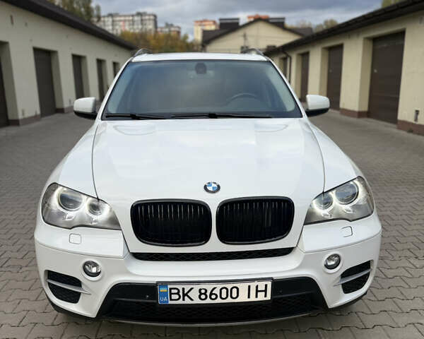 Білий БМВ Х5, об'ємом двигуна 2.99 л та пробігом 259 тис. км за 16000 $, фото 80 на Automoto.ua