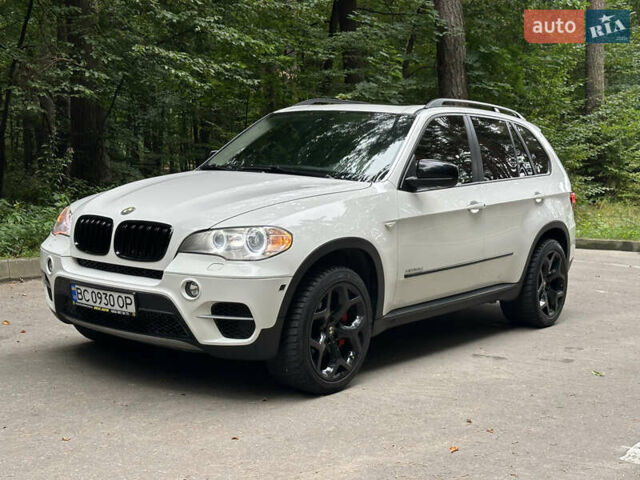 Белый БМВ Х5, объемом двигателя 3 л и пробегом 251 тыс. км за 17500 $, фото 1 на Automoto.ua