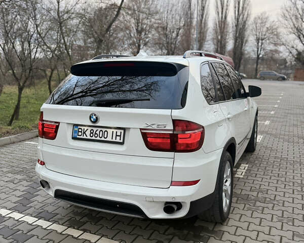 Белый БМВ Х5, объемом двигателя 2.99 л и пробегом 259 тыс. км за 16400 $, фото 45 на Automoto.ua