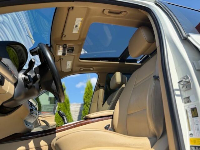 Белый БМВ Х5, объемом двигателя 3 л и пробегом 220 тыс. км за 12500 $, фото 10 на Automoto.ua