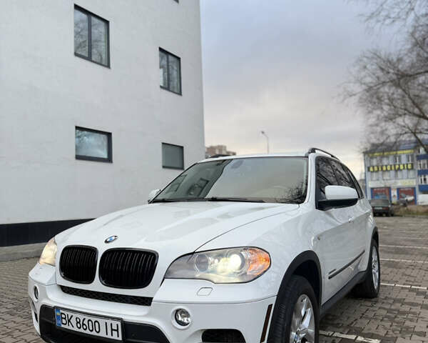 Белый БМВ Х5, объемом двигателя 2.99 л и пробегом 259 тыс. км за 16400 $, фото 4 на Automoto.ua