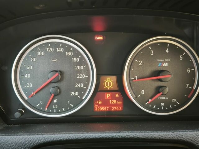 Белый БМВ Х5, объемом двигателя 3 л и пробегом 320 тыс. км за 17000 $, фото 21 на Automoto.ua