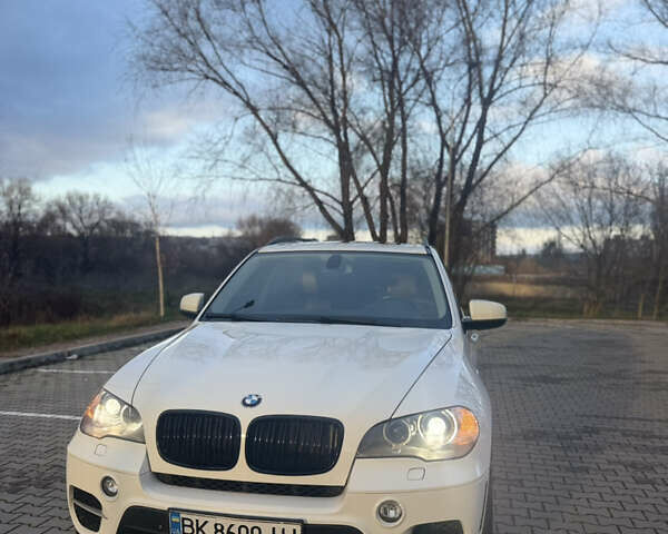 Белый БМВ Х5, объемом двигателя 2.99 л и пробегом 259 тыс. км за 16400 $, фото 33 на Automoto.ua