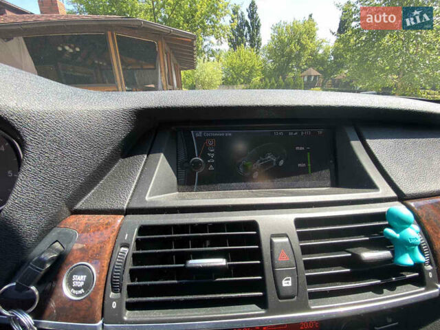 Білий БМВ Х5, об'ємом двигуна 2.99 л та пробігом 200 тис. км за 17100 $, фото 9 на Automoto.ua