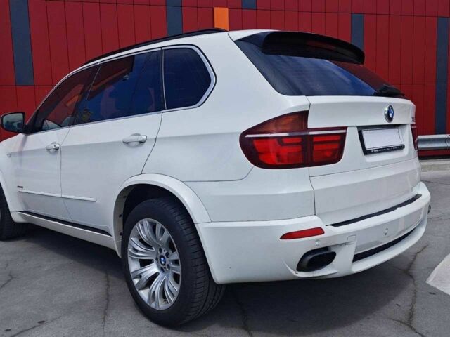 Белый БМВ Х5, объемом двигателя 3 л и пробегом 148 тыс. км за 17000 $, фото 5 на Automoto.ua
