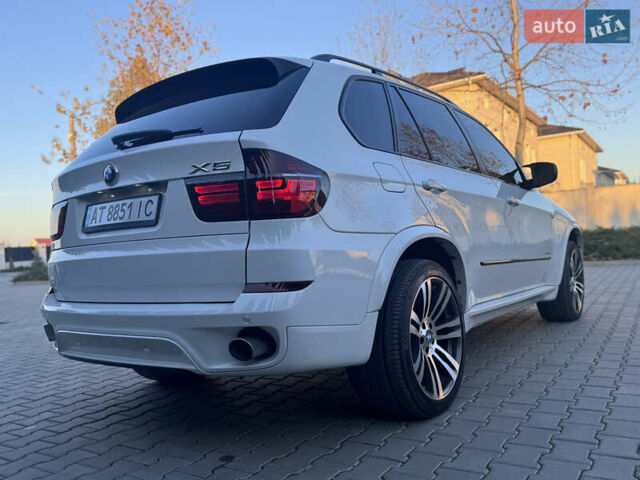 Белый БМВ Х5, объемом двигателя 3 л и пробегом 234 тыс. км за 15800 $, фото 83 на Automoto.ua