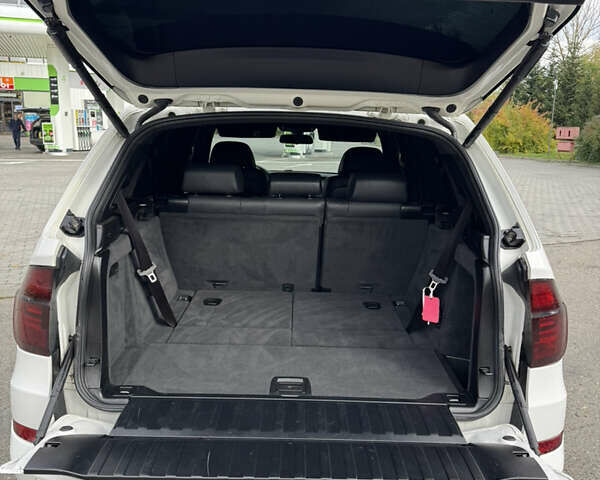 Білий БМВ Х5, об'ємом двигуна 3.5 л та пробігом 232 тис. км за 15200 $, фото 9 на Automoto.ua