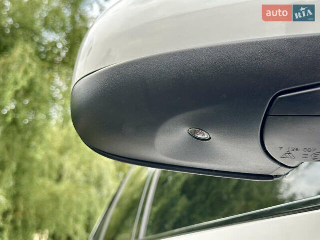 Белый БМВ Х5, объемом двигателя 3 л и пробегом 214 тыс. км за 18499 $, фото 27 на Automoto.ua