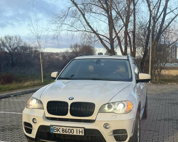 Белый БМВ Х5, объемом двигателя 2.99 л и пробегом 259 тыс. км за 16400 $, фото 59 на Automoto.ua