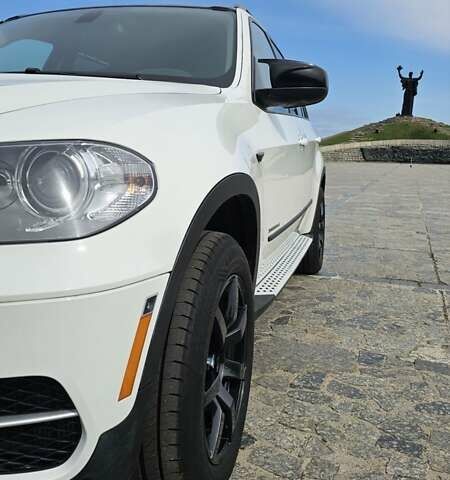 Білий БМВ Х5, об'ємом двигуна 2.99 л та пробігом 212 тис. км за 21100 $, фото 9 на Automoto.ua