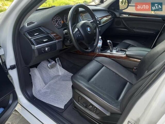 Белый БМВ Х5, объемом двигателя 2.98 л и пробегом 133 тыс. км за 19500 $, фото 7 на Automoto.ua