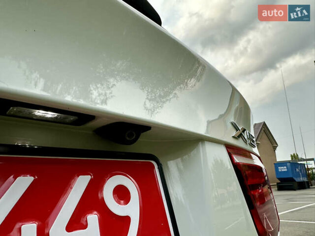Білий БМВ Х5, об'ємом двигуна 3 л та пробігом 214 тис. км за 18999 $, фото 19 на Automoto.ua