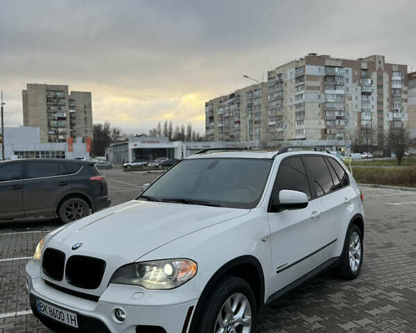 Белый БМВ Х5, объемом двигателя 2.99 л и пробегом 259 тыс. км за 16400 $, фото 80 на Automoto.ua