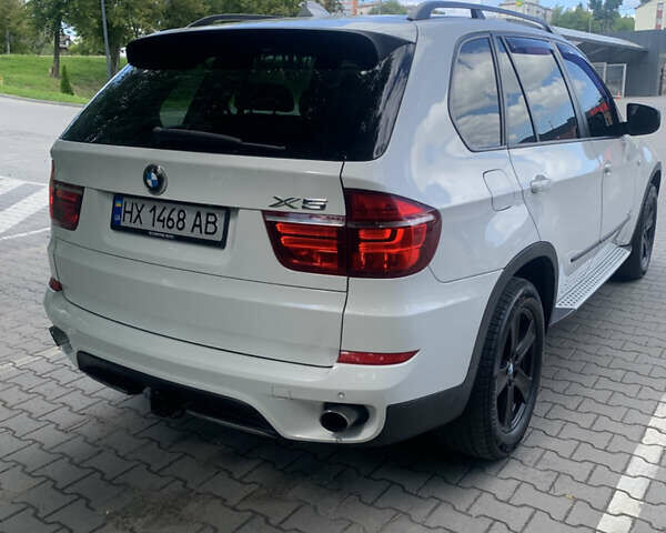 Белый БМВ Х5, объемом двигателя 3 л и пробегом 223 тыс. км за 18500 $, фото 2 на Automoto.ua