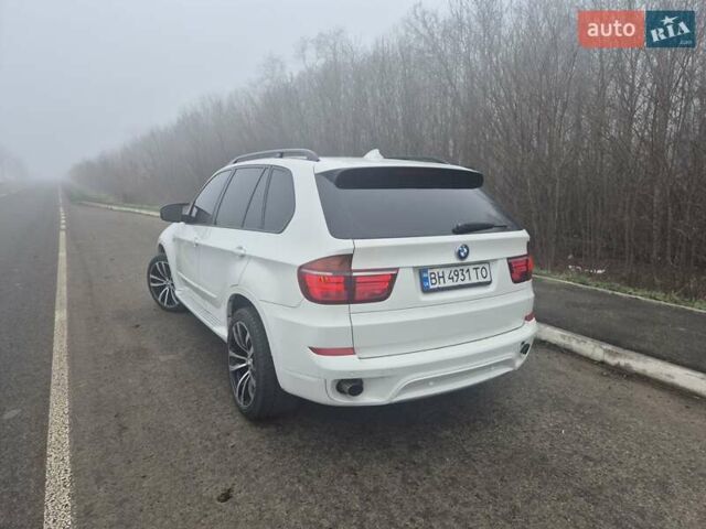 Белый БМВ Х5, объемом двигателя 2.99 л и пробегом 307 тыс. км за 20000 $, фото 2 на Automoto.ua