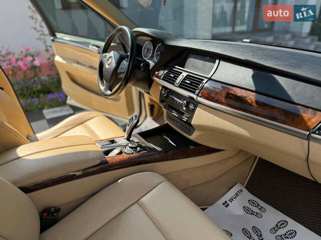 Белый БМВ Х5, объемом двигателя 3 л и пробегом 231 тыс. км за 11999 $, фото 29 на Automoto.ua