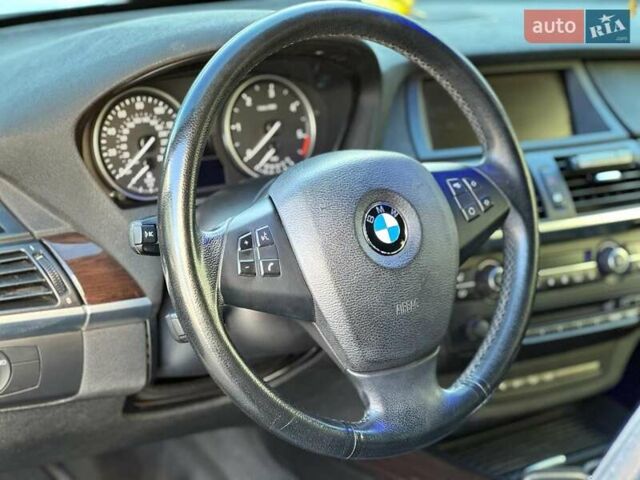 Белый БМВ Х5, объемом двигателя 3 л и пробегом 263 тыс. км за 17490 $, фото 12 на Automoto.ua