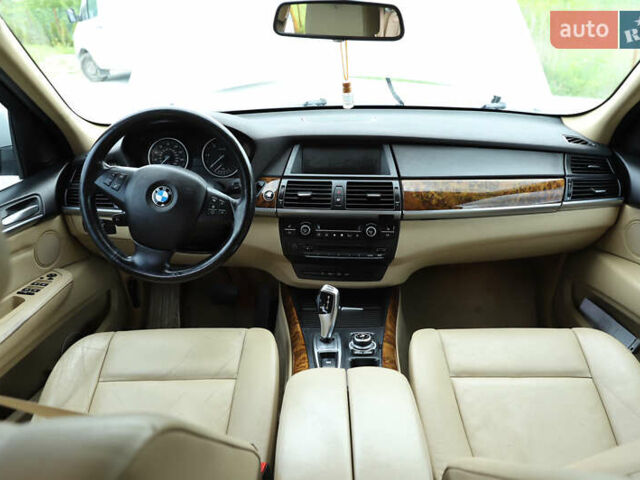 Белый БМВ Х5, объемом двигателя 3 л и пробегом 244 тыс. км за 17500 $, фото 23 на Automoto.ua