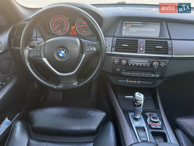 Белый БМВ Х5, объемом двигателя 3 л и пробегом 234 тыс. км за 15800 $, фото 40 на Automoto.ua