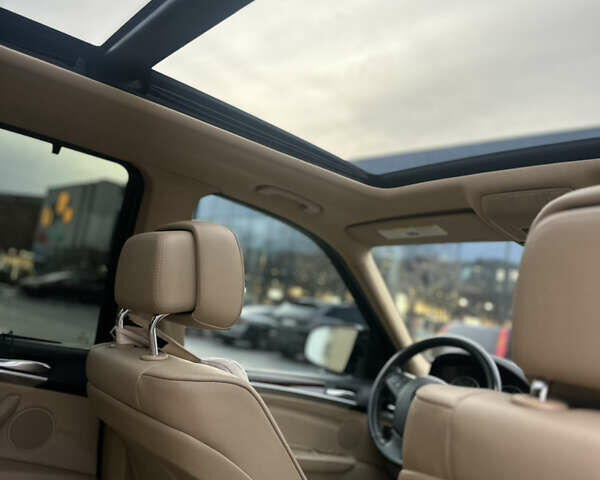 Білий БМВ Х5, об'ємом двигуна 2.98 л та пробігом 178 тис. км за 15500 $, фото 12 на Automoto.ua