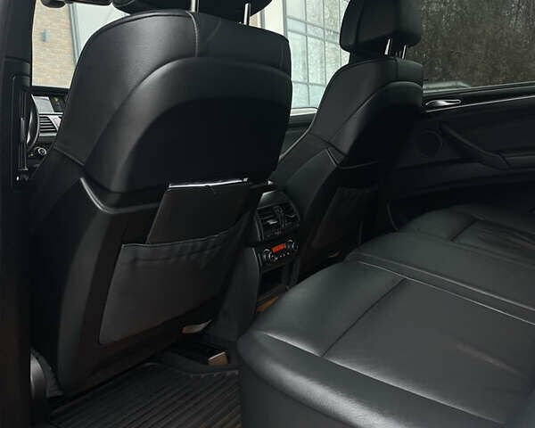 Белый БМВ Х5, объемом двигателя 2.99 л и пробегом 270 тыс. км за 19200 $, фото 58 на Automoto.ua