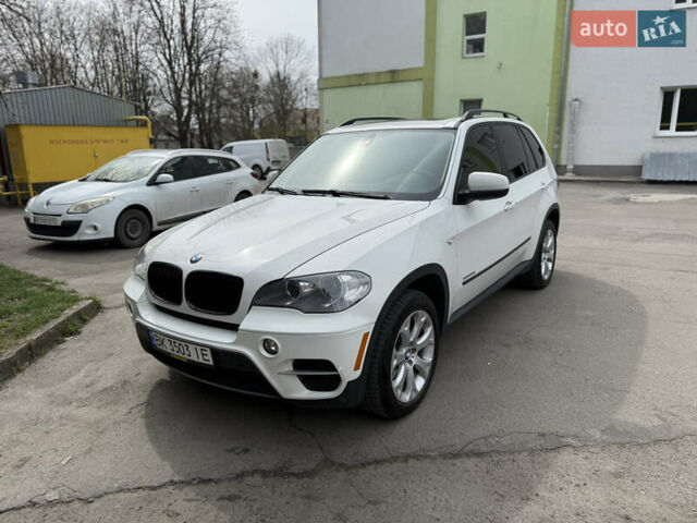 Белый БМВ Х5, объемом двигателя 2.99 л и пробегом 216 тыс. км за 17900 $, фото 1 на Automoto.ua