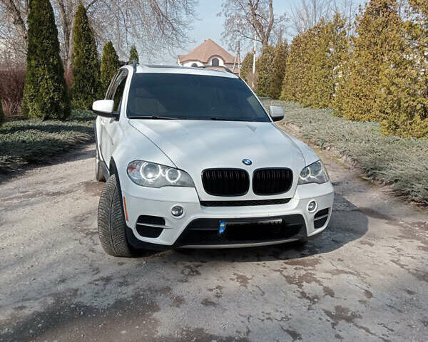 Белый БМВ Х5, объемом двигателя 2.98 л и пробегом 217 тыс. км за 16600 $, фото 5 на Automoto.ua