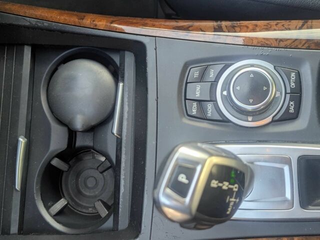 Білий БМВ Х5, об'ємом двигуна 3 л та пробігом 266 тис. км за 22100 $, фото 15 на Automoto.ua