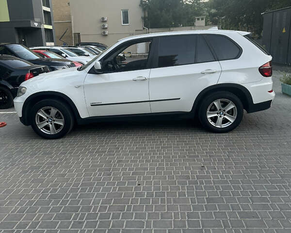 Білий БМВ Х5, об'ємом двигуна 2.99 л та пробігом 190 тис. км за 17500 $, фото 50 на Automoto.ua