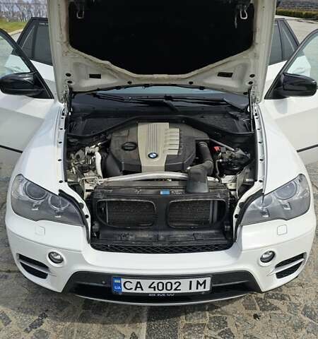 Білий БМВ Х5, об'ємом двигуна 2.99 л та пробігом 212 тис. км за 21100 $, фото 19 на Automoto.ua