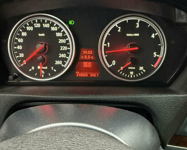 Белый БМВ Х5, объемом двигателя 3.5 л и пробегом 315 тыс. км за 18000 $, фото 2 на Automoto.ua