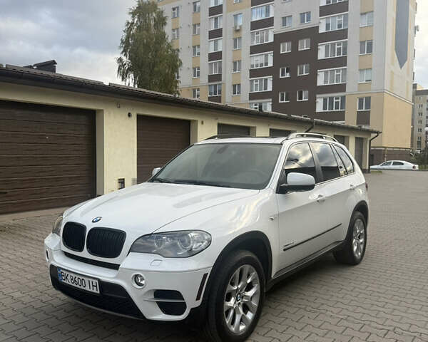 Белый БМВ Х5, объемом двигателя 2.99 л и пробегом 259 тыс. км за 16500 $, фото 95 на Automoto.ua