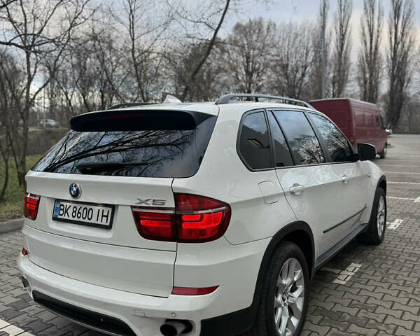 Белый БМВ Х5, объемом двигателя 2.99 л и пробегом 259 тыс. км за 16400 $, фото 69 на Automoto.ua
