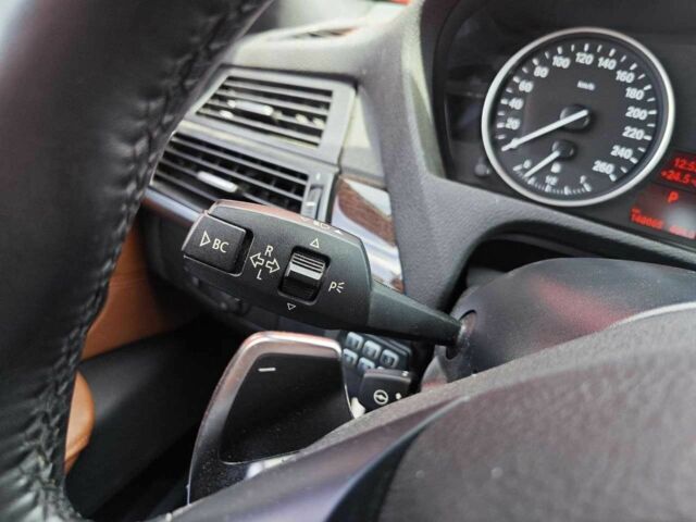 Белый БМВ Х5, объемом двигателя 3 л и пробегом 148 тыс. км за 17000 $, фото 19 на Automoto.ua