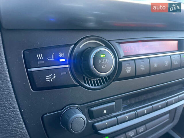 Белый БМВ Х5, объемом двигателя 2.98 л и пробегом 152 тыс. км за 20500 $, фото 15 на Automoto.ua