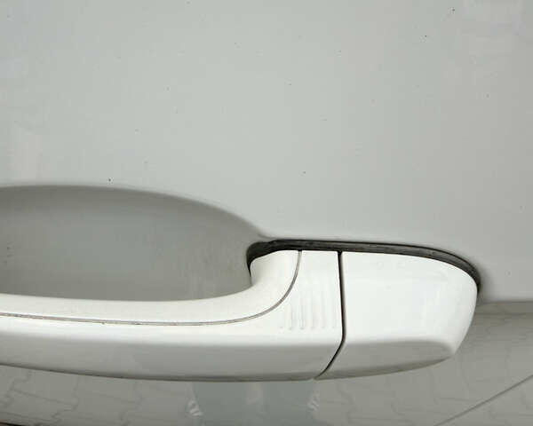 Білий БМВ Х5, об'ємом двигуна 2.99 л та пробігом 259 тис. км за 16000 $, фото 56 на Automoto.ua