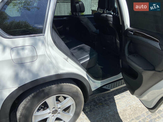 Білий БМВ Х5, об'ємом двигуна 2.99 л та пробігом 200 тис. км за 17100 $, фото 22 на Automoto.ua