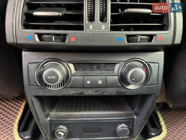 Білий БМВ Х5, об'ємом двигуна 3 л та пробігом 200 тис. км за 13900 $, фото 21 на Automoto.ua