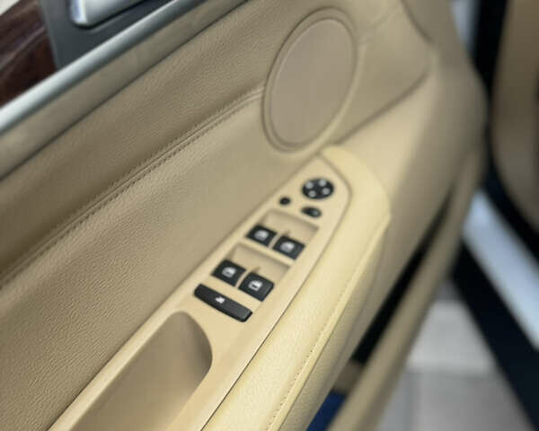 Білий БМВ Х5, об'ємом двигуна 2.98 л та пробігом 294 тис. км за 14700 $, фото 12 на Automoto.ua