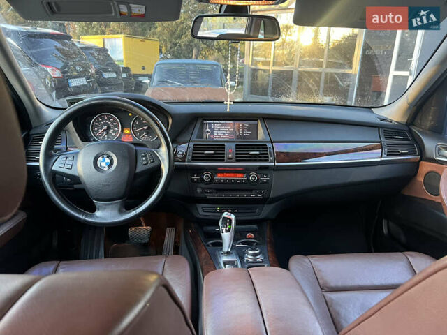 Белый БМВ Х5, объемом двигателя 2.98 л и пробегом 171 тыс. км за 12500 $, фото 7 на Automoto.ua