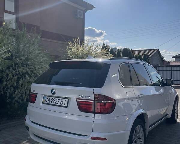 Білий БМВ Х5, об'ємом двигуна 2.98 л та пробігом 197 тис. км за 14500 $, фото 3 на Automoto.ua