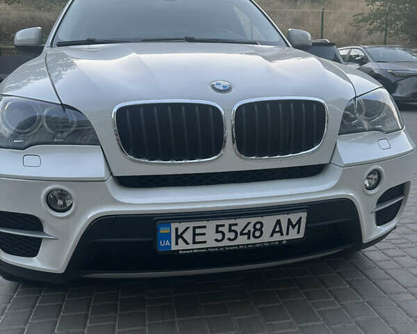 Білий БМВ Х5, об'ємом двигуна 2.99 л та пробігом 190 тис. км за 17500 $, фото 19 на Automoto.ua